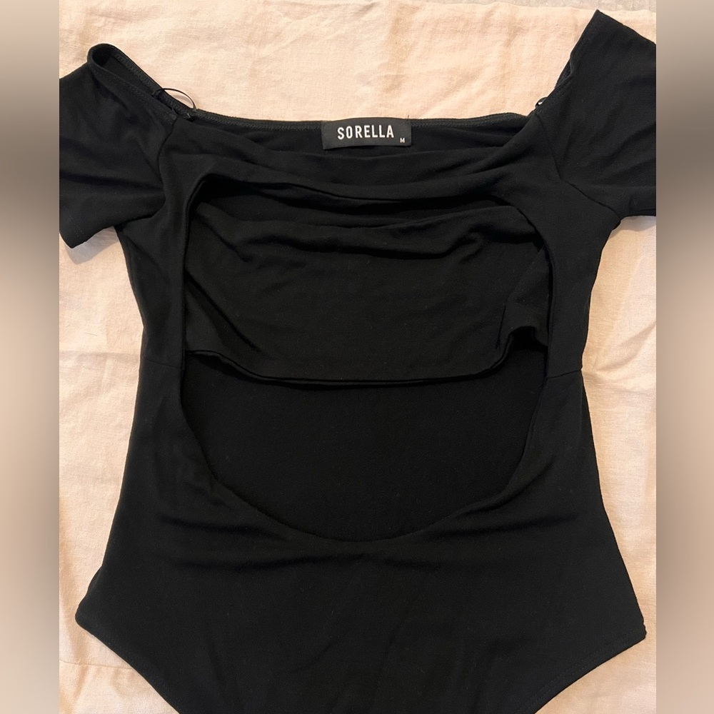 Sorella never worn shirt seen in Kylie Jenner